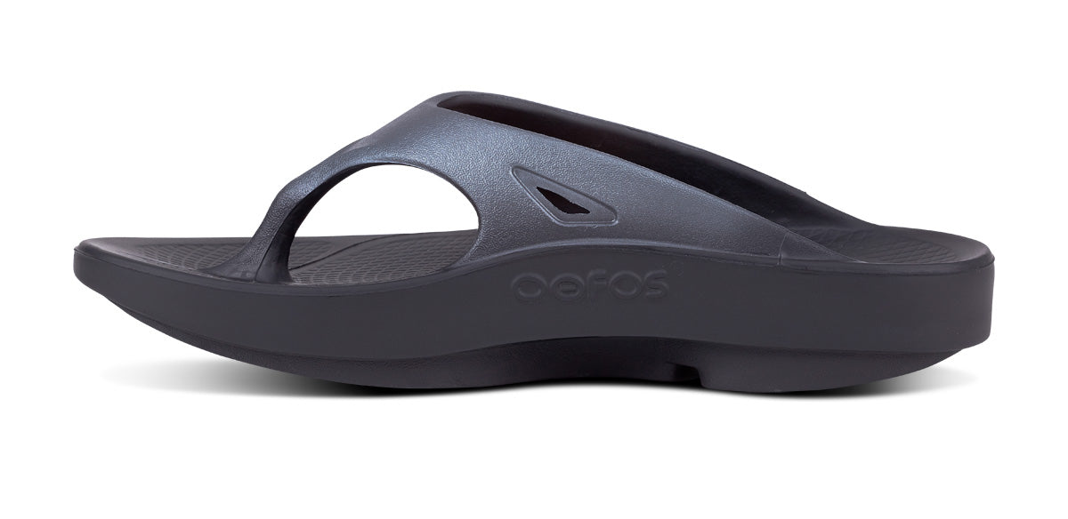 OOFOS Women's OOriginal Sport Flip-Flop Sandals - Graphite
