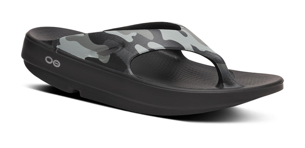 OOFOS Men's OOriginal Sport Flip-Flop Sandals - Night Camo