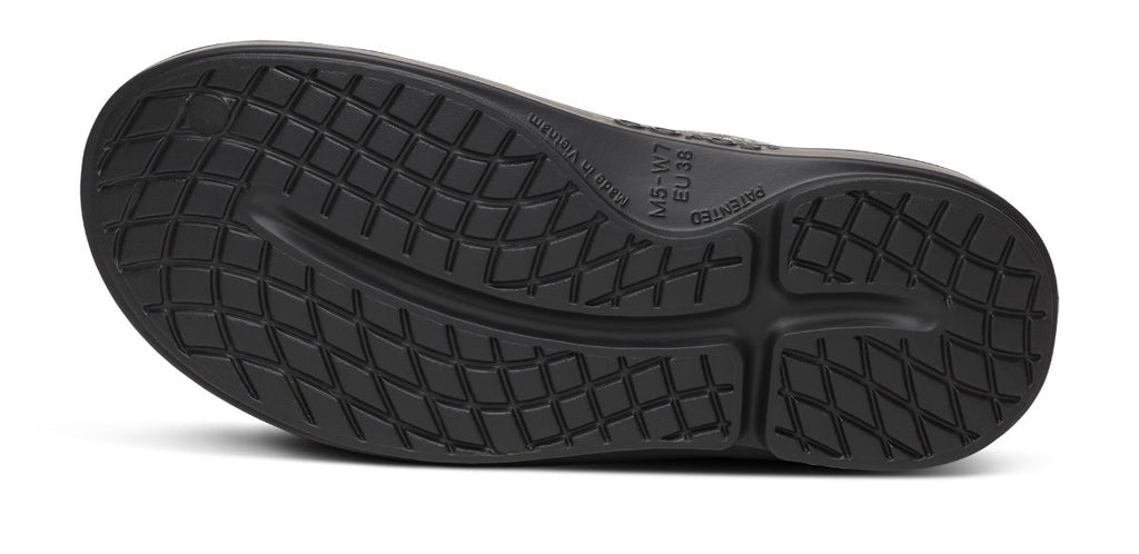 OOFOS Women's OOcloog Limited Edition Clog - Meadow