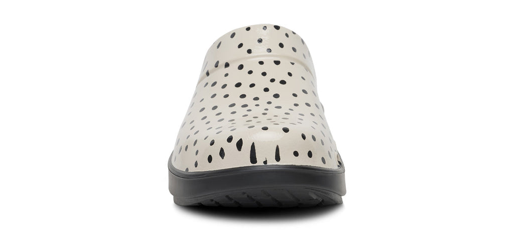 OOFOS Women's OOcloog Limited Edition Clog - Pebble