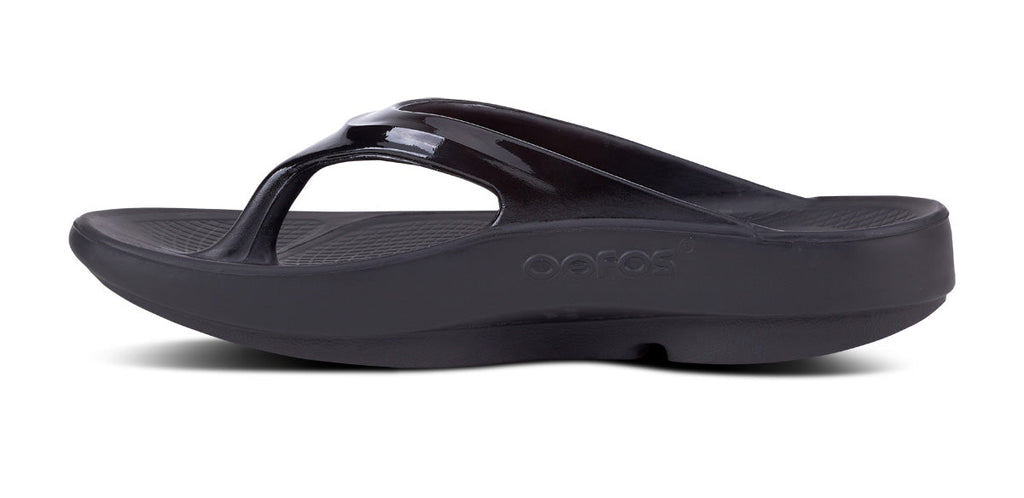 OOFOS Women's OOlala Flip-Flop Sandals - Black
