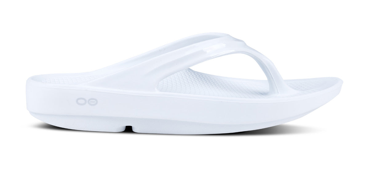 OOFOS Women's OOlala Flip-Flop Sandals - White