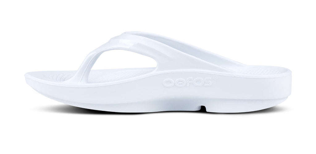 OOFOS Women's OOlala Flip-Flop Sandals - White