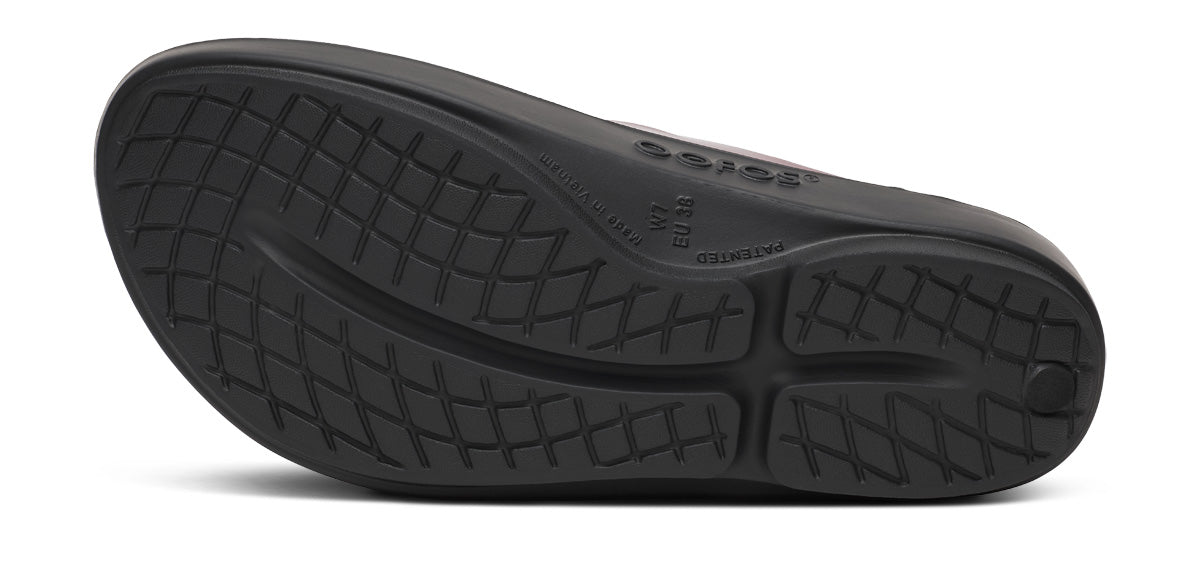 OOFOS Women's OOlala Luxe Flip-Flop Sandals - Rosewood