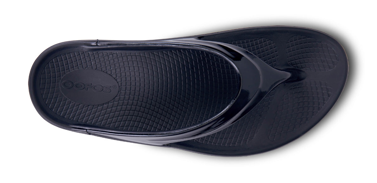 OOFOS Women's OOmega OOlala Flip-Flop Sandals - Black