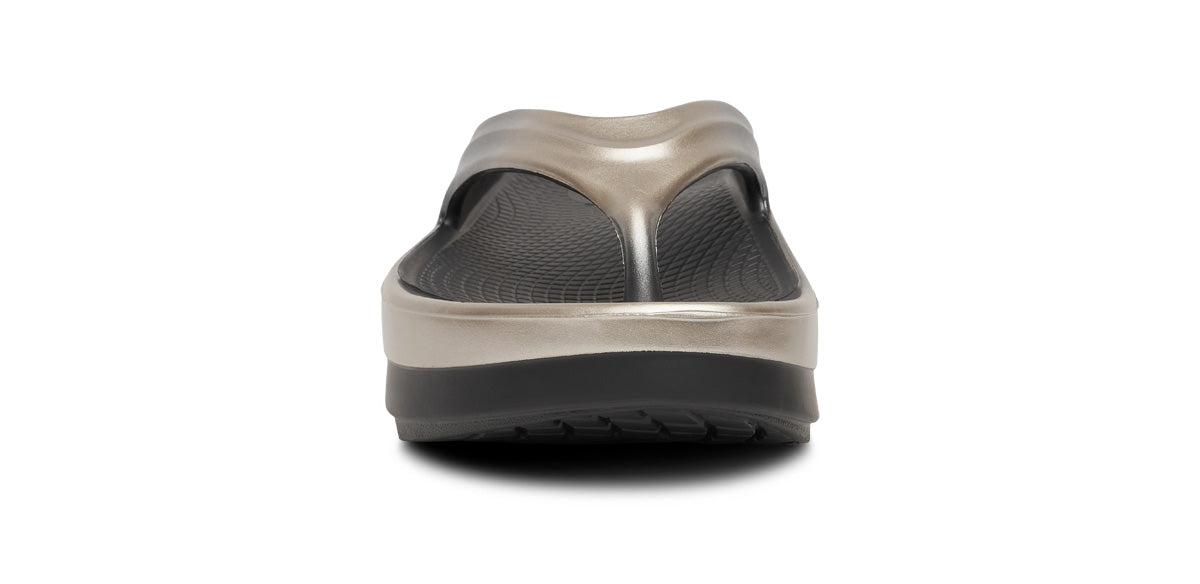 OOFOS Women's OOmega OOlala Stacked Flip-Flop Sandals - Latte Fade
