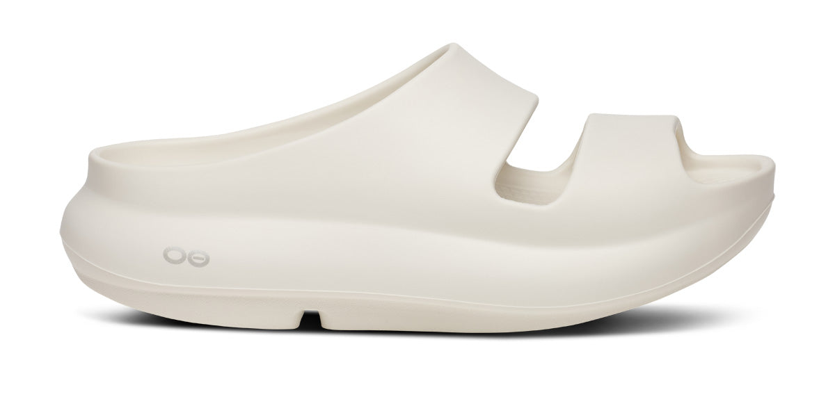 OOFOS Women's OOyea Slide Sandal - Chalk