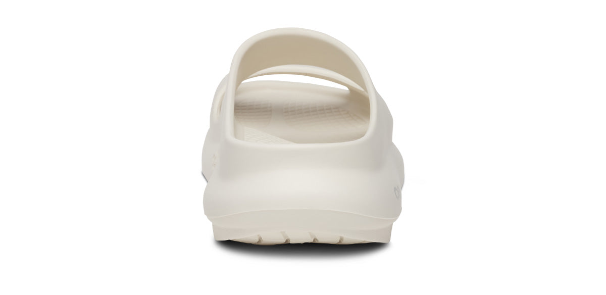 OOFOS Women's OOyea Slide Sandal - Chalk