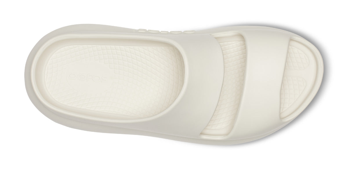 OOFOS Women's OOyea Slide Sandal - Chalk
