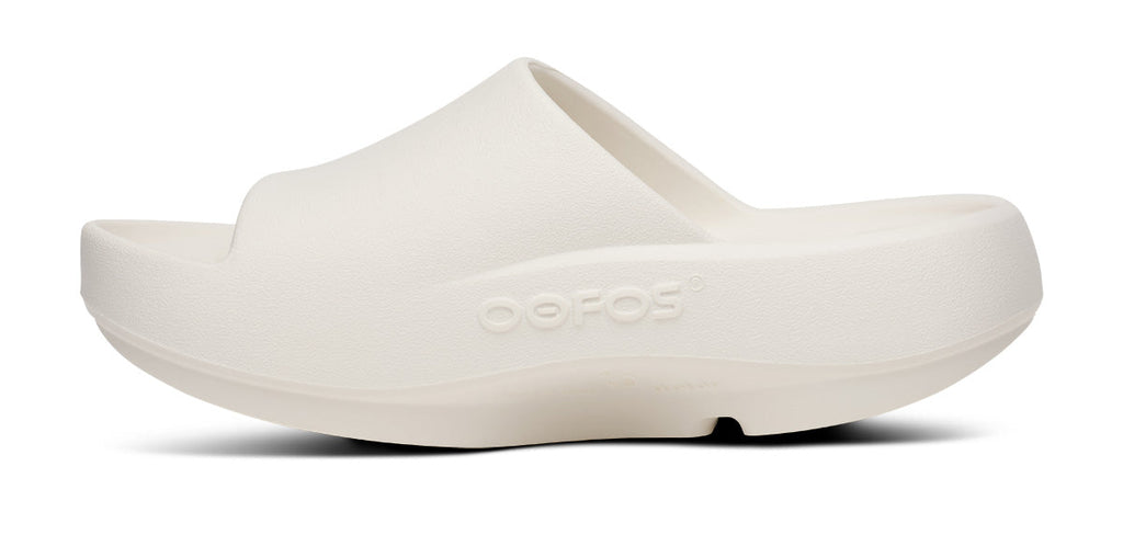 OOFOS Women's OOahh PLUS Slide Sandal - Chalk