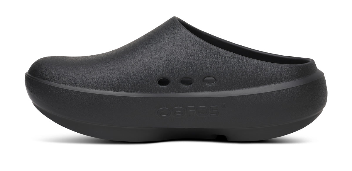 OOFOS Women's Cloog PLUS Clog - Black