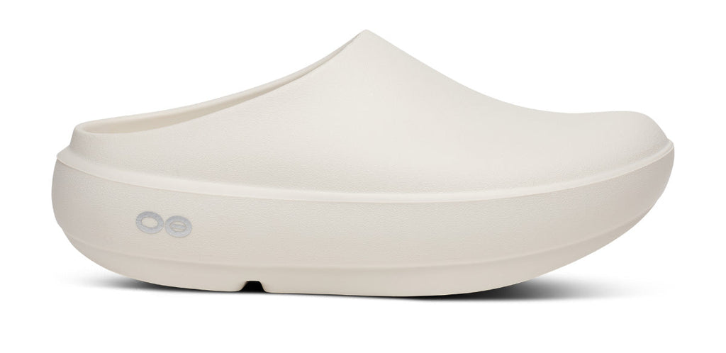 OOFOS Men's Cloog PLUS Clog - Chalk