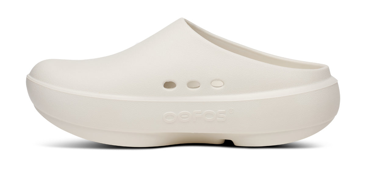OOFOS Men's Cloog PLUS Clog - Chalk