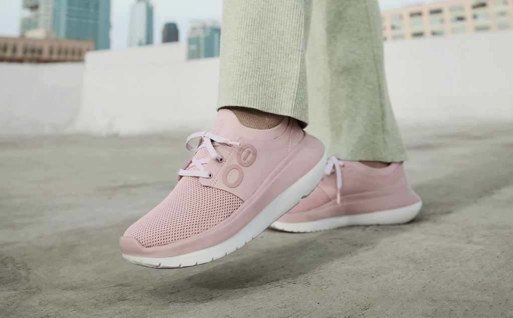 OOFOS Women's OOmy Stride Sneakers - Stardust