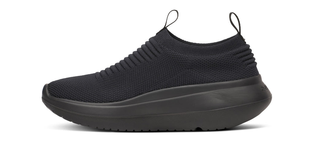 OOFOS Women's OOmy Zen Sneakers - Black