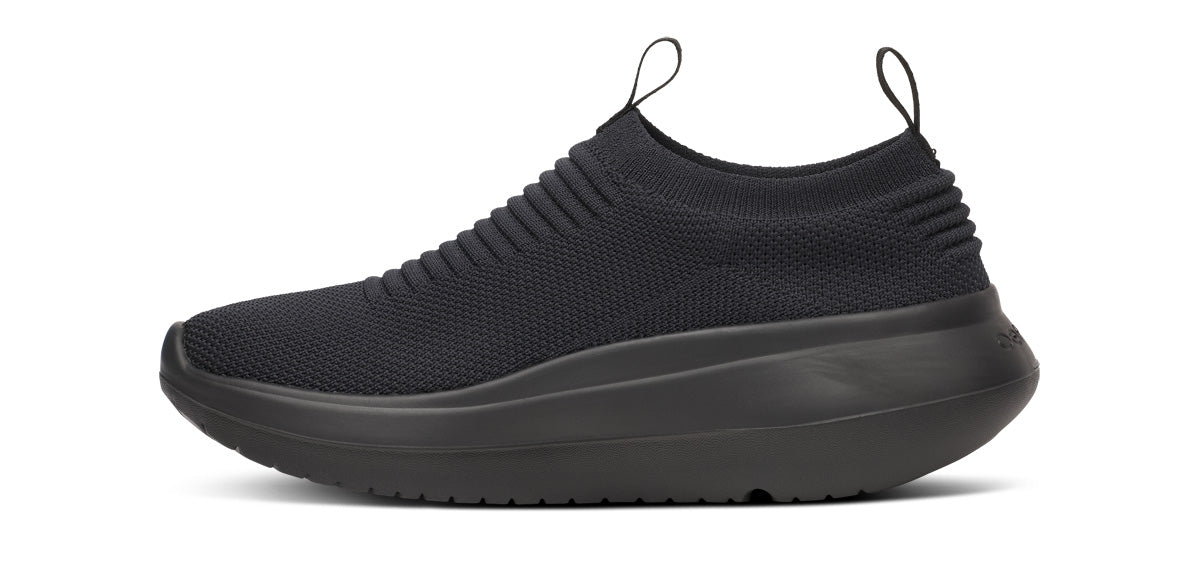 OOFOS Women's OOmy Zen Sneakers - Black