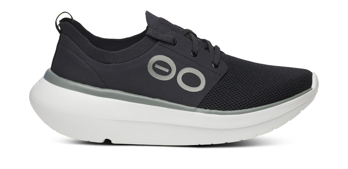 OOFOS Men's OOmy Stride Sneakers - White Black
