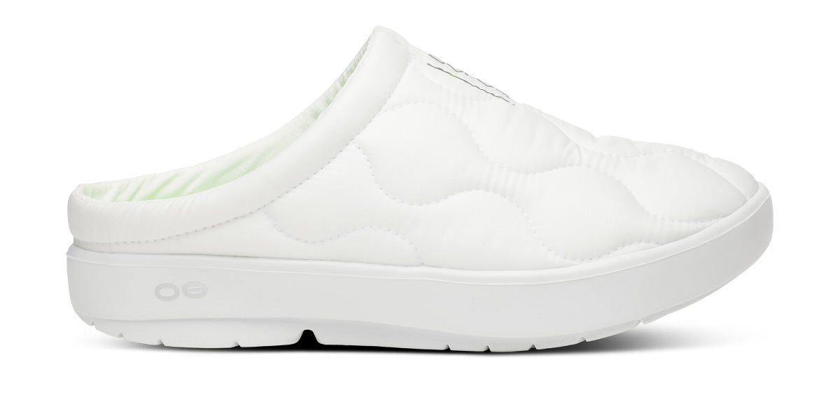 OOFOS Women's OOcoozie Thermo Mule Slippers - White