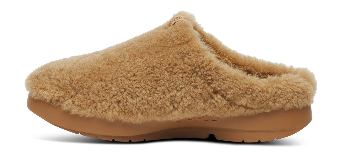 OOFOS Women's OOcoozie Sherpa Mule Slippers - Café Spice