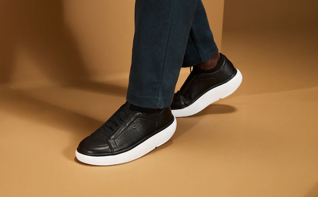OOFOS Men's Club+ Leather Sneakers - White Black