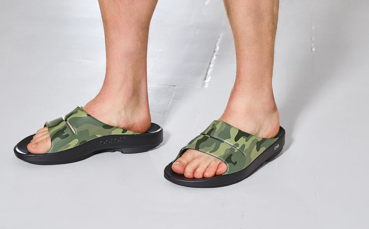 OOFOS Men's OOahh Sport Slide Sandal - Green Camo