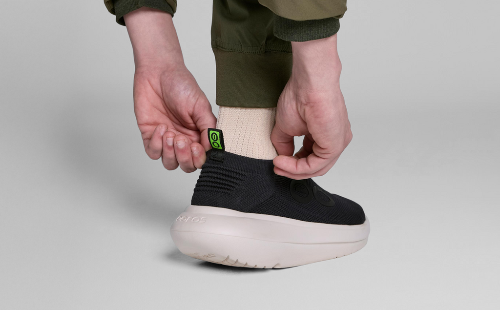 OOFOS Men's OOmy Zen Sneakers - Chalk Black