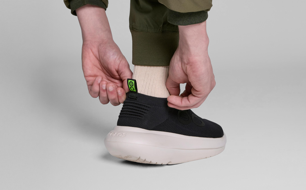 OOFOS Men's OOmy Zen Sneakers - Chalk Black