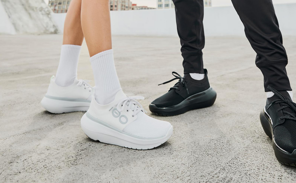 OOFOS Women's OOmy Stride Sneakers - White