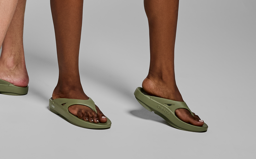 OOFOS Women's OOriginal Flip-Flop Sandals - Foliage